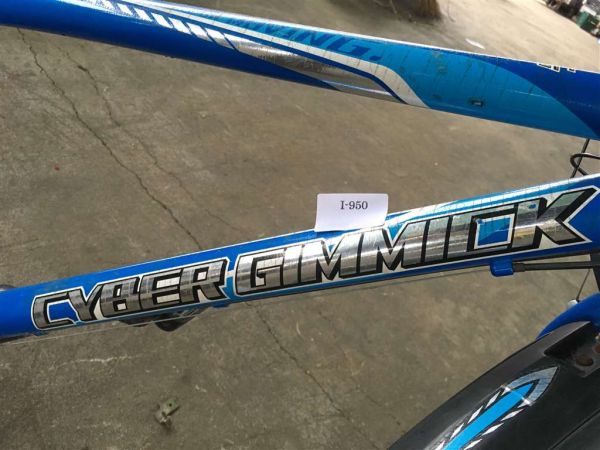 B471★8500円★ 中古子供自転車 　CYBER　GIMMIK　ブルー　6段 【22インチ 】 I950☆CYBER GIMMICK 子供用自転車 22インチ 6段(16インチ～)｜売買