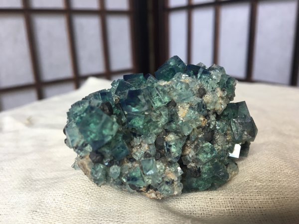 ✳新疆産 フローライト 蛍石 クラスター 原石 レア 288g パープル