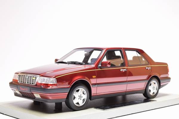 Top Marques 1/18 ランチア テーマ 8.32 1989 パープルメタリック