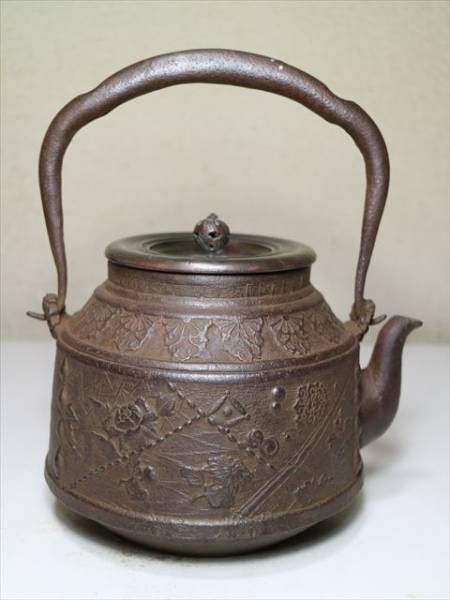 鉄瓶 龍文 煎茶道具 龍文堂 龍文堂造 時代物 提手銀象嵌斑紫銅蓋山水図