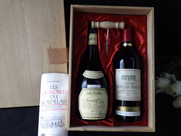未開栓ワイン2本コルク抜き 木箱入#COSECHA1981/コセチャ&CHATEAU ARTIGUES ARNAUD/シャトーアルティグアルノー PAUILLAC1987/ポイヤック