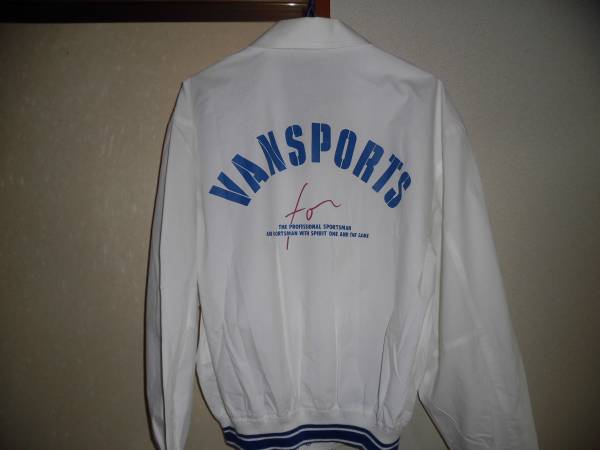 【人気，本物保証】 春夏秋 VAN SPORTS/綿100%ポプリン スタジアムJAC M COL&hellip;10番色WHITE 白(Mサイズ)｜売買されたオークション情報、yahooの商品情報をアーカイブ公開 - オークファン スタジアムジャンパー