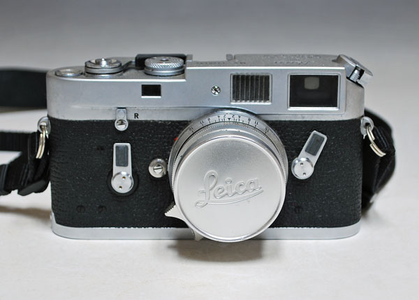 古いカメラ　ライカ　M4-1188544_1