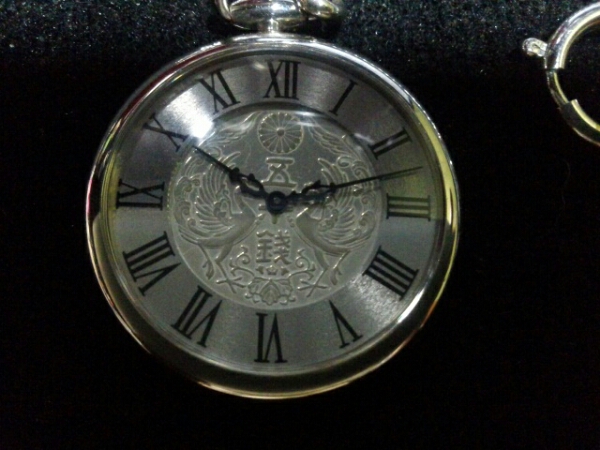 ■中古品■大正12年50銭銀貨クオーツ式懐中時計　電池交換済み　稼動品