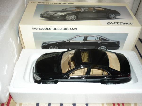 AUTOartメルセデス・ベンツ S63 AMG ミニカー　オートアート1/18 オートアート メルセデスベンツ S63 AMG ブラック 1/18 ミニカー