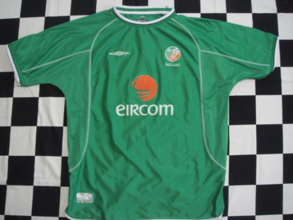 アイルランド代表 サッカーユニフォーム海外xl日本3lアンブロ社 ポルトガル 売買されたオークション情報 Yahooの商品情報をアーカイブ公開 オークファン Aucfan Com