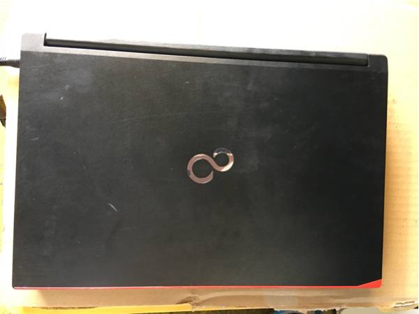 FUJITSUノートパソコン i5 ジャンク 246番