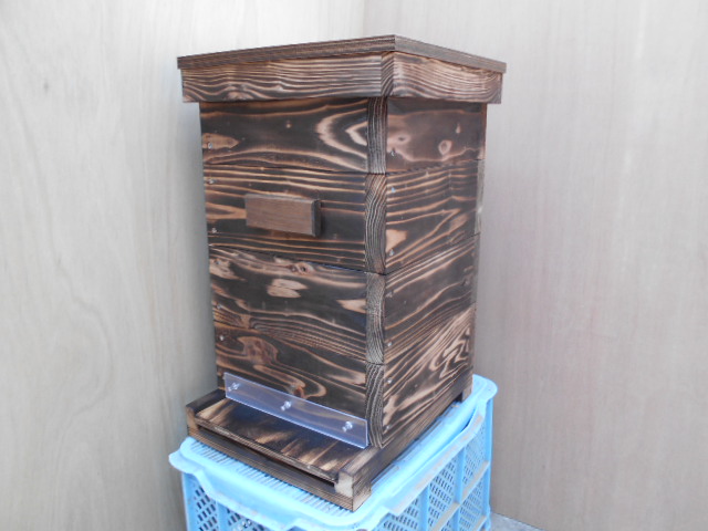 日本蜜蜂 巣箱　日本ミツバチ重箱式巣箱　みつばち飼育箱　観察窓付き