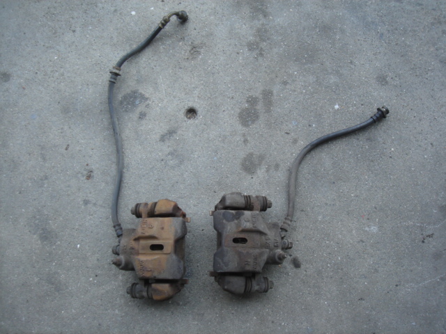 ジムニー　ＪＡ２２　フロント　ブレーキキャリパー　