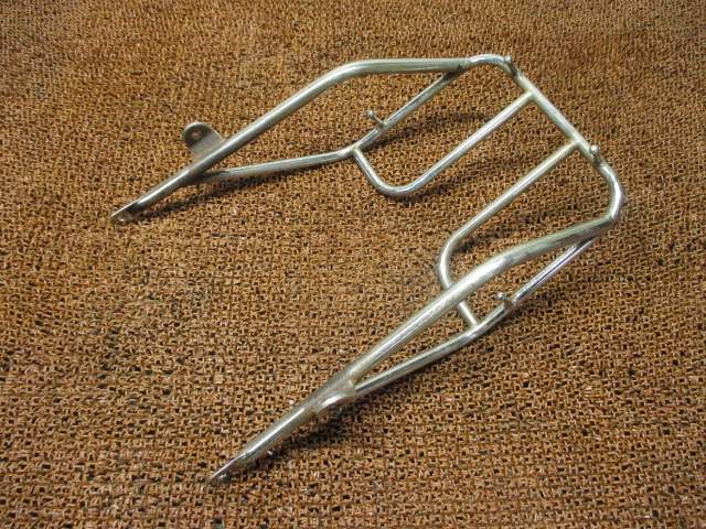 ENDURANCE（エンデュランス） CB250R MC52 CB125R JC91 JC79 CB250RS リアキャリア □LN39！MC02 修復素材に ホンダ 【 MC02E 】