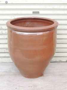 2つ 特大の水甕 甕 水瓶 壺