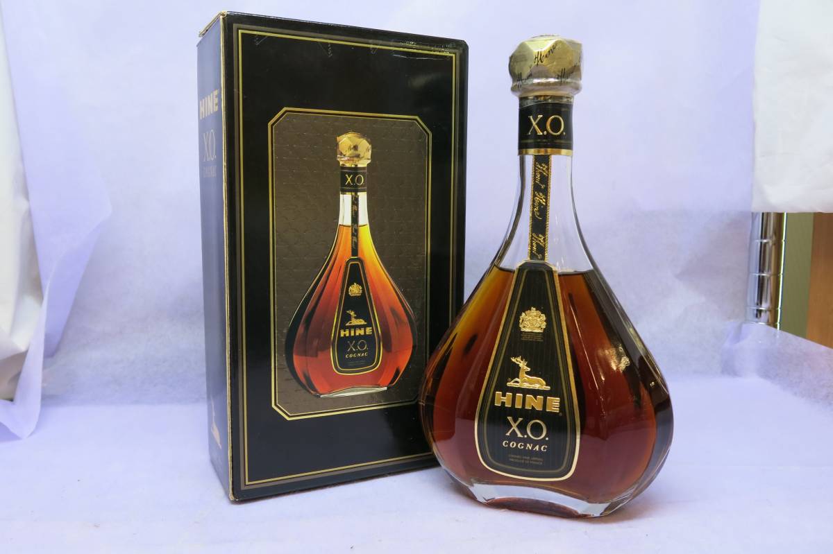 XO Cognac 700ml Hine HINE ハイン - 鹿 青陶器ボトル 40％ 箱なし