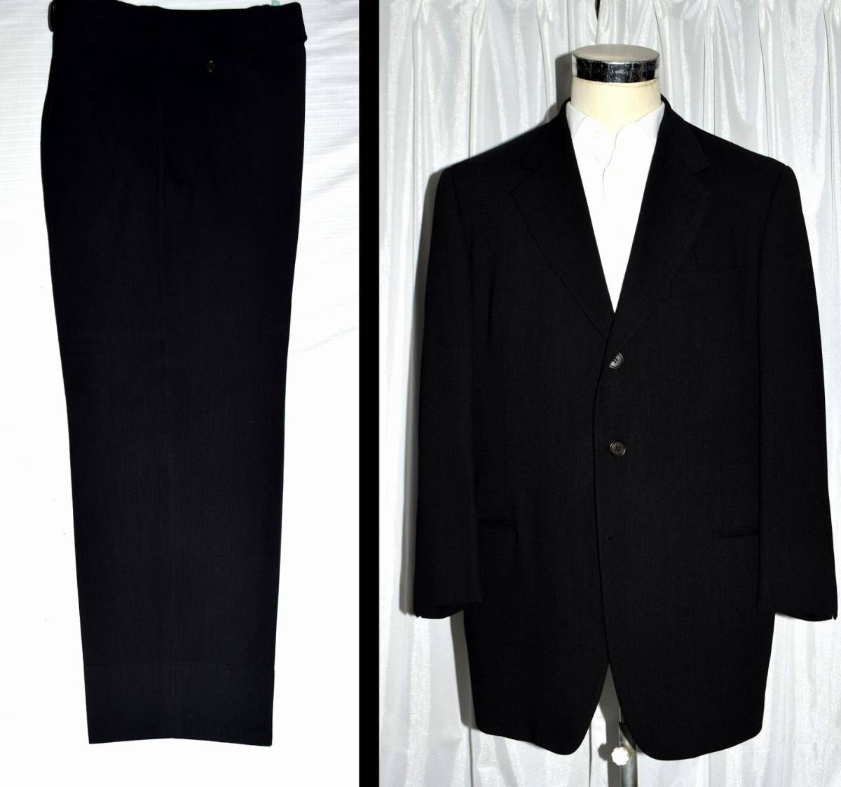 ◎★GIORGIO ARMANI★ジョルジオアルマーニ黒ラベル★グレー系ブラックの秋冬物のスーツ52クリーニング済み