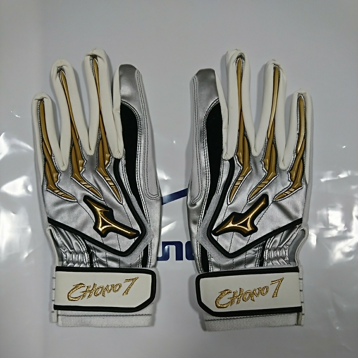 ジャイアンツ長野選手バッティンググローブ 【支給品】長野久義 巨人