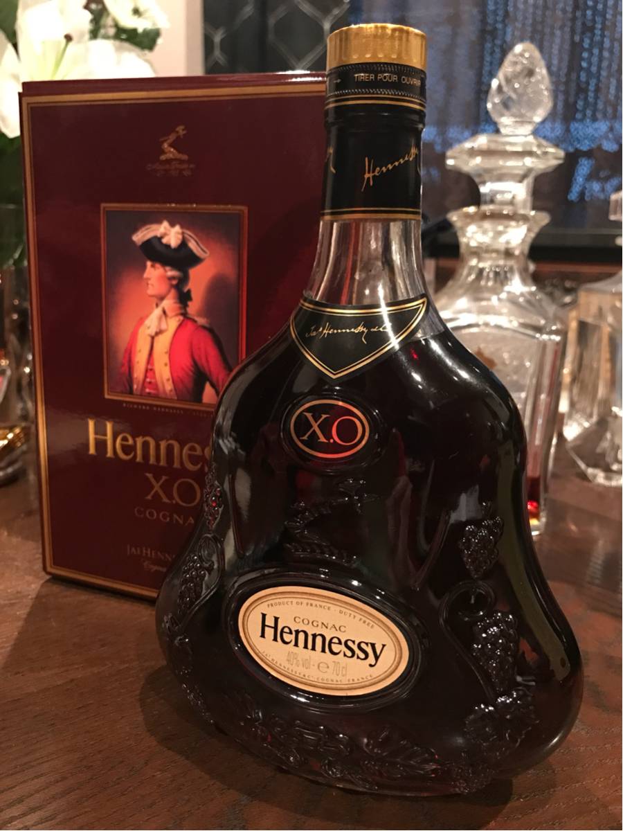 ⁠未開栓ヘネシー X.O 金キャップ クリアボトル 700ml Hennessy ☆新品 未開栓☆ ヘネシー Hennessy XO 金キャップ クリアボトル 700ml