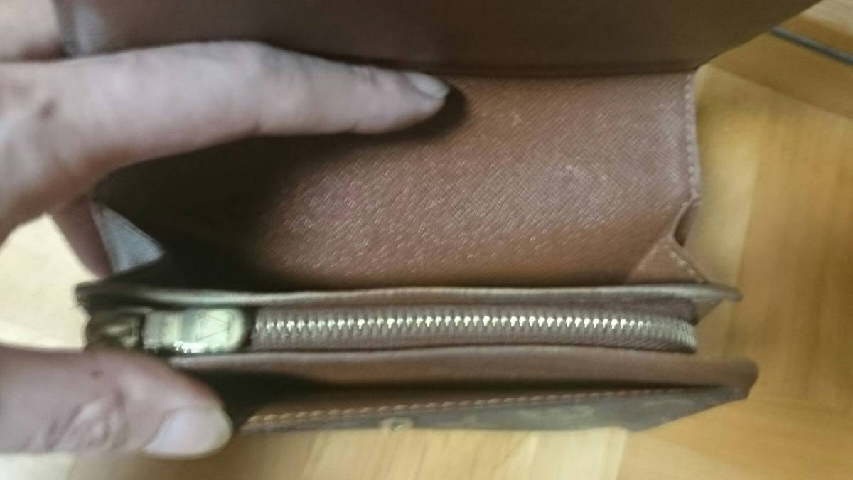 ルイヴィトン 小物入れ モノグラム パスポートケース M60176