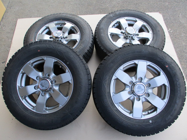 グッドイヤーICE NAVI6　205/70R15 　４本セット 205/70R15 スタッドレス グッドイヤー ICE NAVI 6 2016年製/2本 2013年