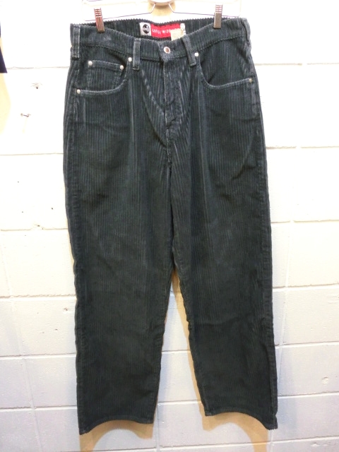 USA製 90s リーバイス シルバータブ コーデュロイ LOOSE WIDE LEG 