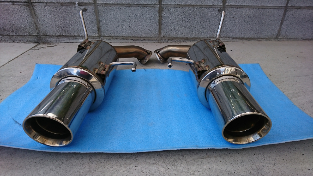 スバル VM4 レヴォーグ ガナドール製マフラー 左右出し 中古 美品