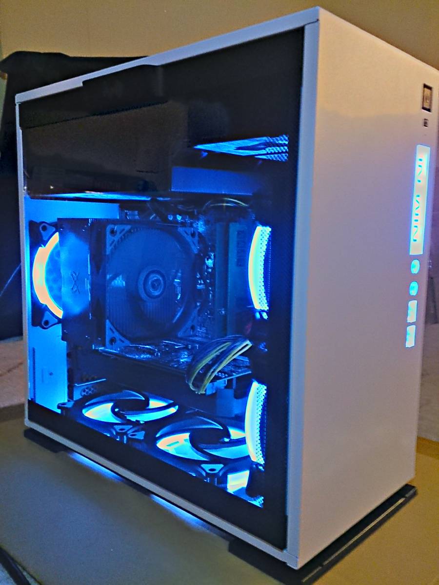 最強爆速ゲーミング！イルミファン搭載のお洒落なミニタワーPC/i7 