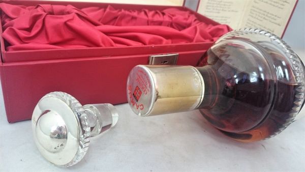 ◇注目! カミュ シルバートップ バカラボトル 700ml 40% コニャック