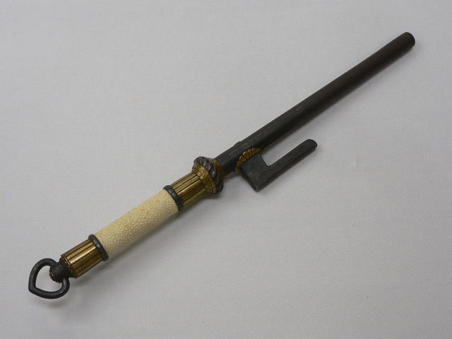 ◇捕物道具 鮫皮巻柄十手 丸棒身 35.1cm◇ 武具