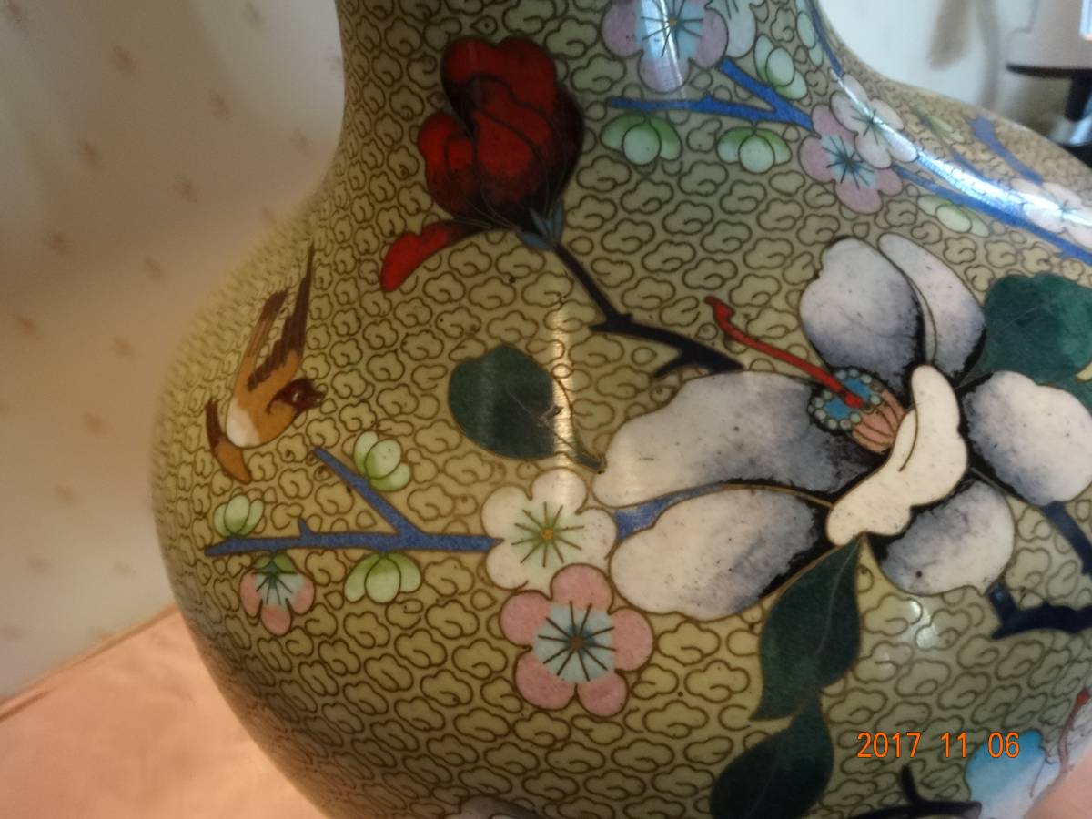 偲七宝焼 大型 花瓶 花器 梅鳥文様 花入 高さ約30.5cm 壺
