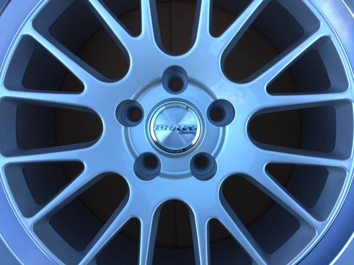 BRAVO RACING 18in 9.5J +22 5H PCD114.3 カラー シルバー ドリフト カスタム GTR 180SX ...
