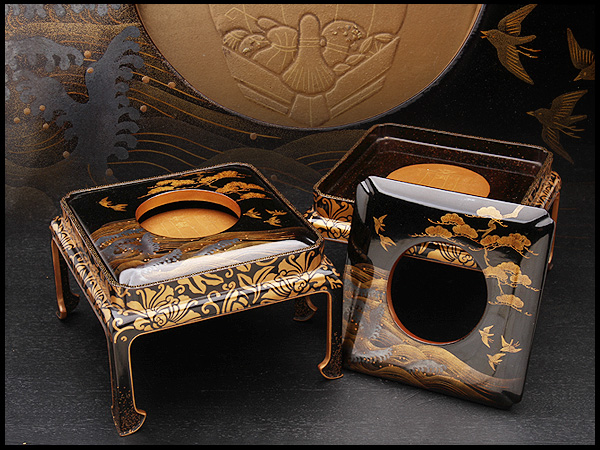 時代漆塗　黒漆　金蒔絵　盆一対　時代箱付　C　R7778 時代 | 黒漆蒔絵盆 時代箱付(19世紀) 輪島塗 杯(盃) 江戸時代・本金