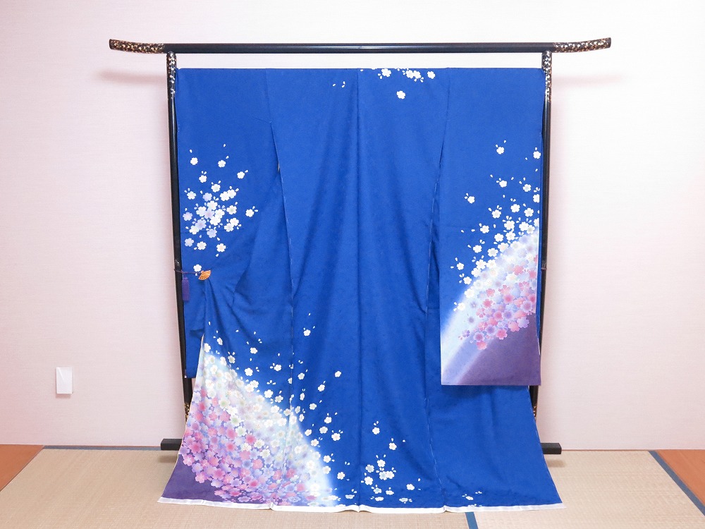 A912-2170○関着/振袖/駒取り刺繍/桜/新品/未仕立て/正絹/絵羽