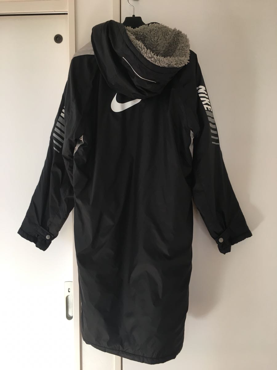 美品 ナイキ ペンチコート ロングコート サイズL ブラック