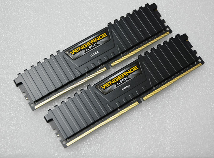 【サイコム】 Corsair CMK32GX4M4A2133C13 (計16GB) @Used@ 16D