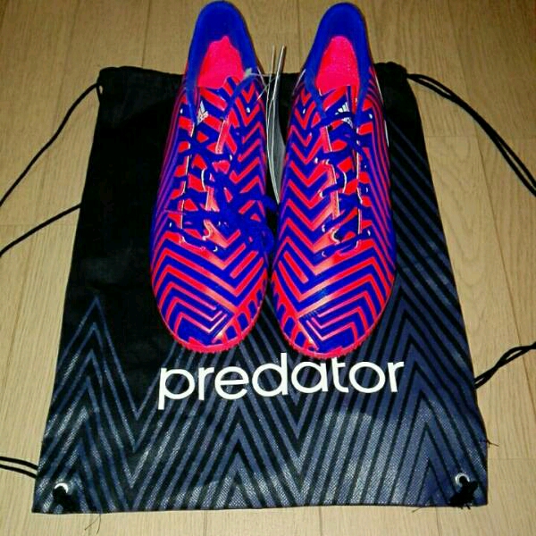 限定価格 アディダス プレデター インスティンクト ジャパン HG 25.5cm B35456 21060円