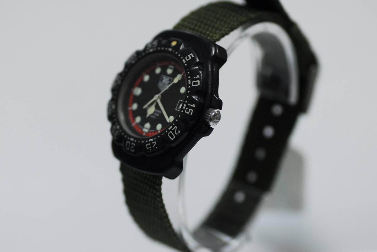 B01770 タグホイヤー TAG HEUER クォーツ プロフェッショナル 200M