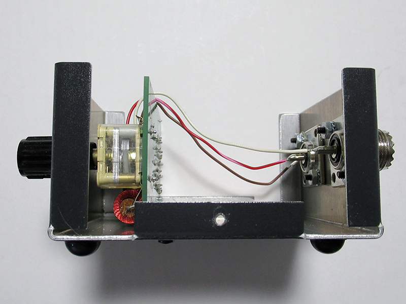 MFJ-956 SW/MW/LW Tuner （短波/中波/長波 受信専用プリセレクター
