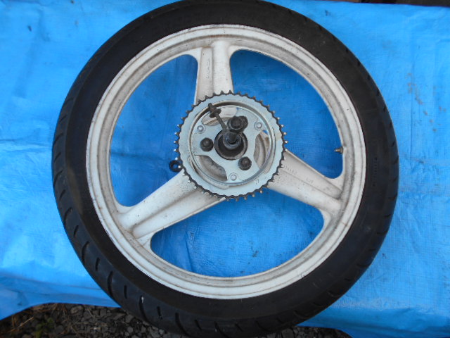 ホンダ NS50F AC08 純正リアホイール タイヤ付き 100-80/17 ブリーキ・スプロケット等おまけ付