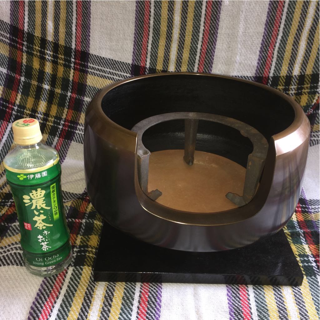 茶道具 五徳 面取風炉 底瓦 都色 黒真塗 唐銅製 前瓦