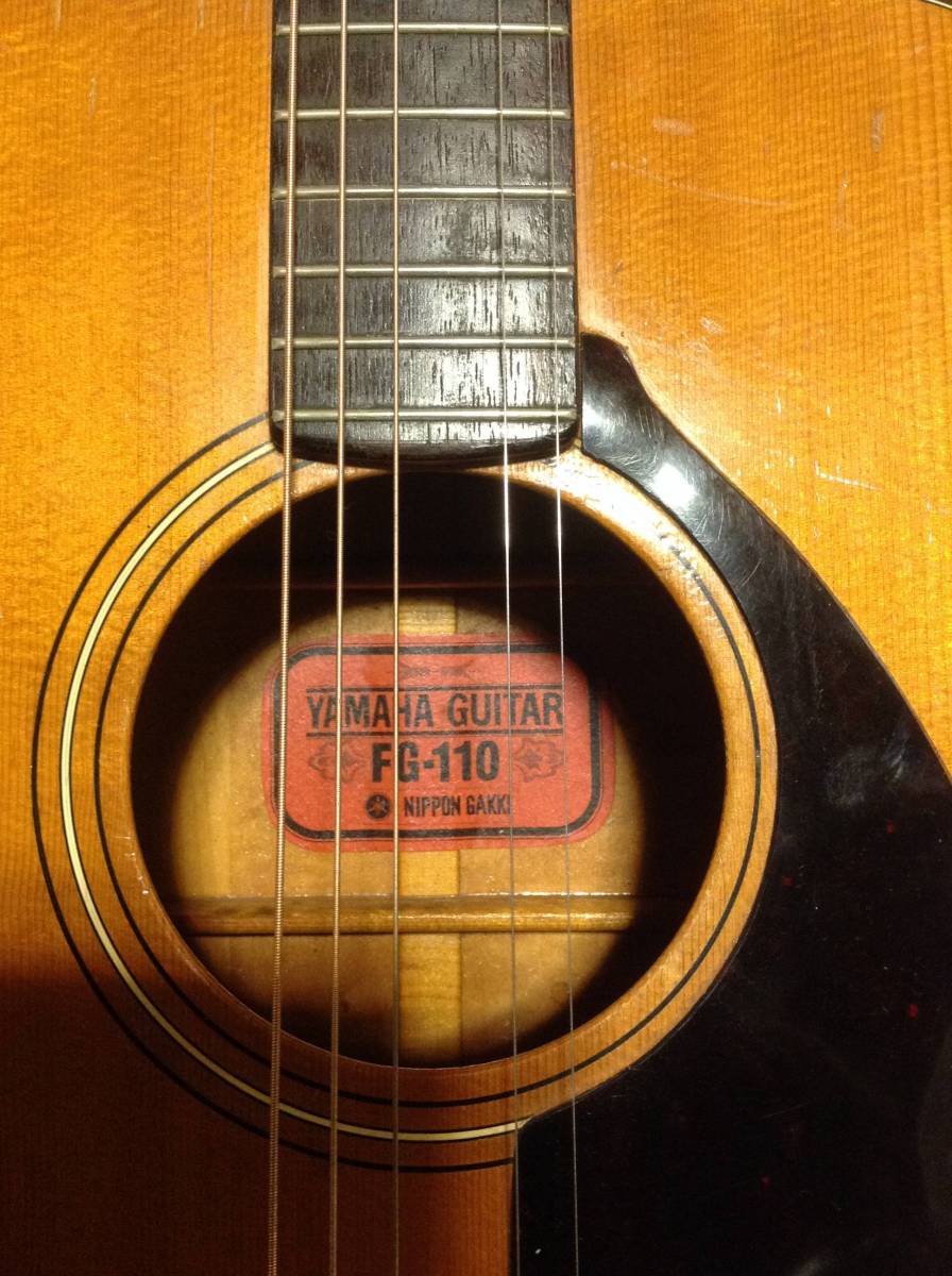 赤ラベル YAMAHA FG-110 ヤマハ 1968年製のヤマハFG-110、赤ラベル付き
