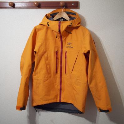 人気SALE，品質保証 ARC'TERYX ALPHA SV Sサイズ BLAZE オレンジ イエロー / アークテリクス アルファ ベータ シータ beta theta leaf veilance(Sサイズ以下)｜売買されたオークション情報、yahooの商品情報をアーカイブ公開 男性用