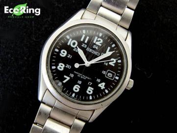 1円 ジャンク品 セイコー 7N42-8260 ミリタリー 10気圧防水 メンズ腕時計 シルバーカラー CO058
