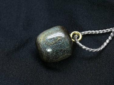 355.世界にひとつだけ！青珊瑚(レインボーコーラル)のネックレス 希少