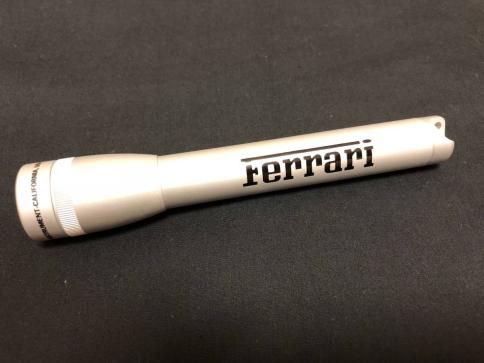 Ferrari フェラーリ純正品 ミニマグライト 美品