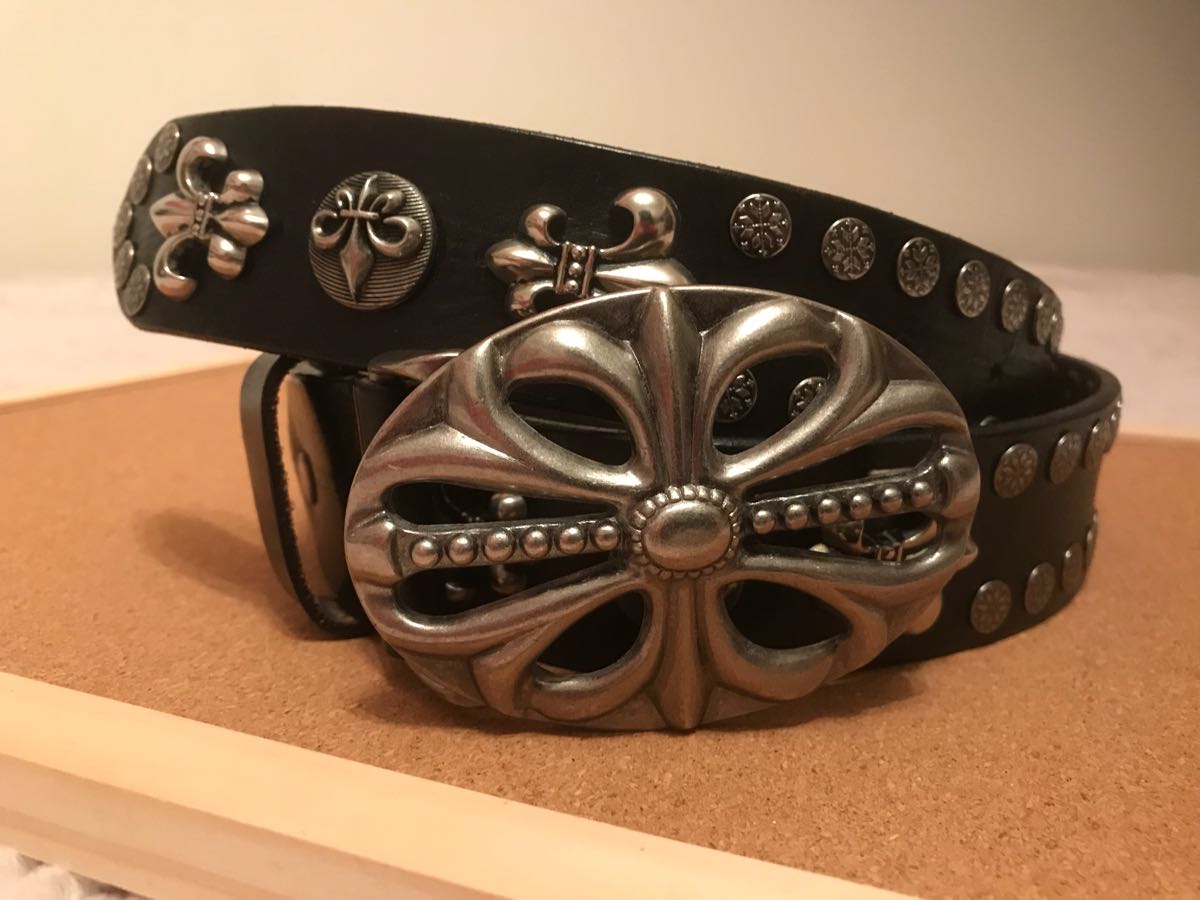 クロムハーツ CHROME HEARTS STRAP シルバー&frasl;ブラック クロムハーツ（原本無） クロムハーツタイプ　本皮　ベルト　ブラック　クラシックオーバルクロス　BSフレア　スタッズ レザー　chrome