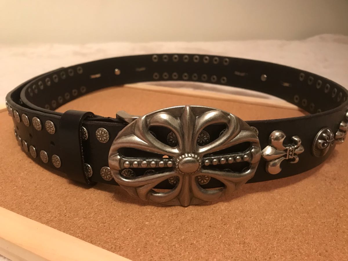 クロムハーツ CHROME HEARTS STRAP シルバー&frasl;ブラック クロムハーツ（原本無） クロムハーツタイプ　本皮　ベルト　ブラック　クラシックオーバルクロス　BSフレア　スタッズ レザー　chrome