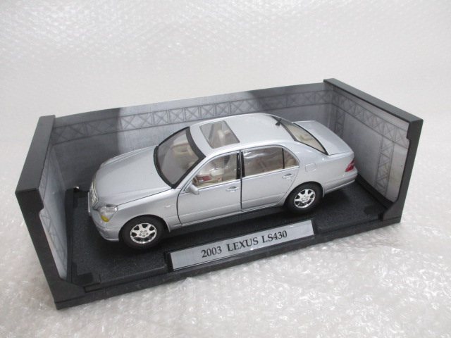 モーターマックス 1/18 2003 LEXUS LS430 シルバー