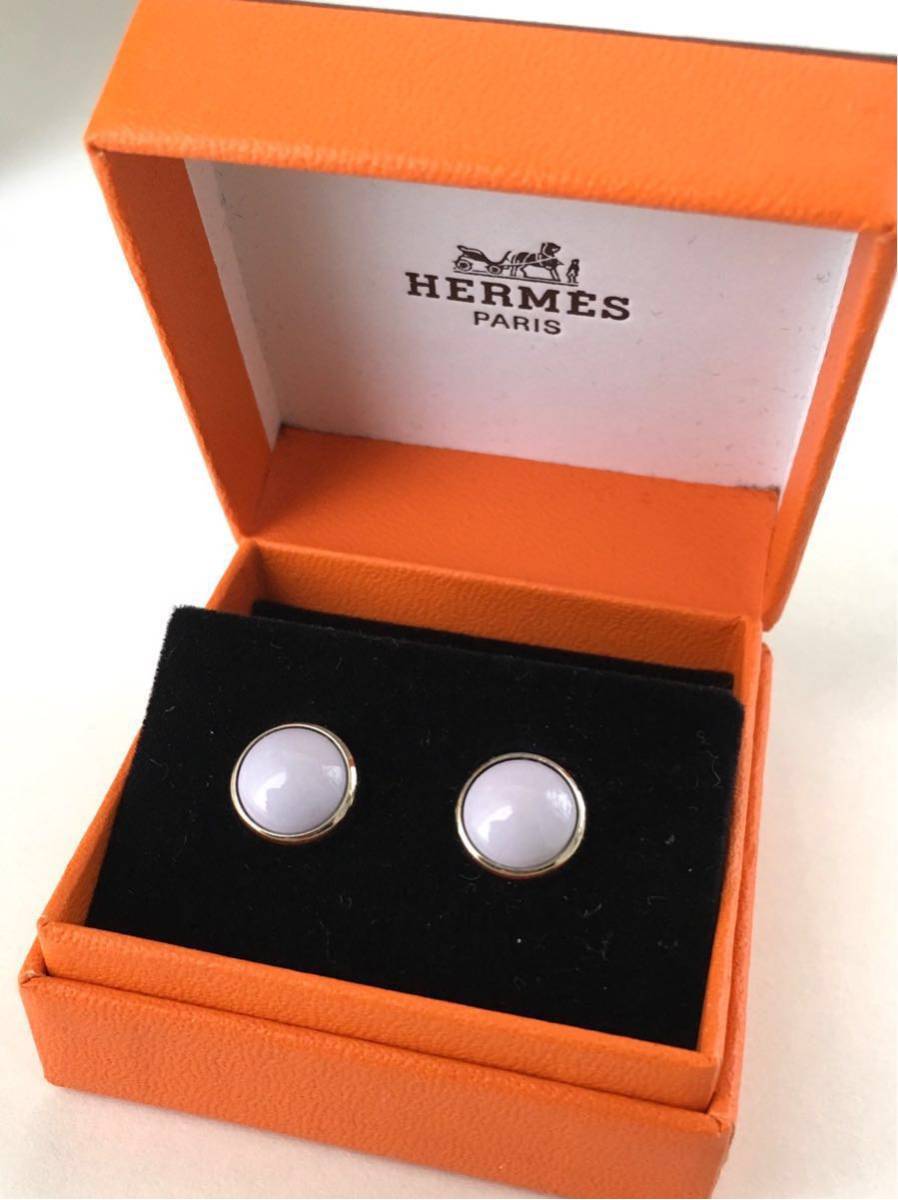 HERMES Hキューブ ピアスホワイト 箱付き カージュドアッシュ H