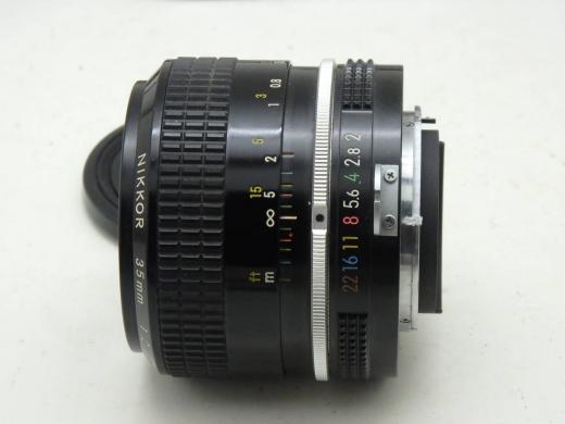 極美品 Nikon Ai-s NIKKOR 35mm f2 極美品 NIKKOR 35mm f2 レンズ