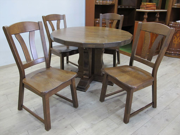 どっしりした迫力！オランダ民芸 無垢オーク材 高級ダイニング5点