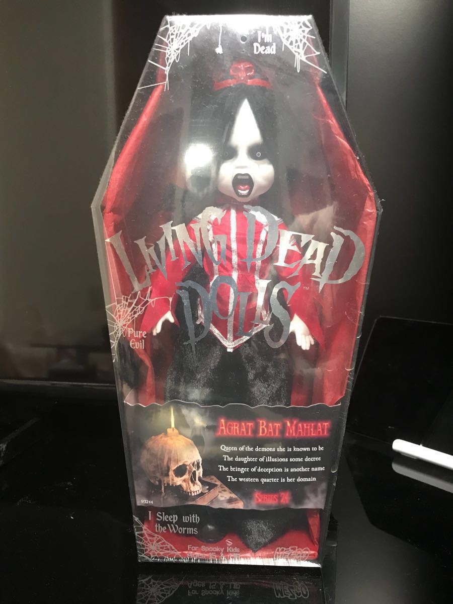 Living Dolls Series Agrat Bat Mahlat Dead 0 Mezco : series