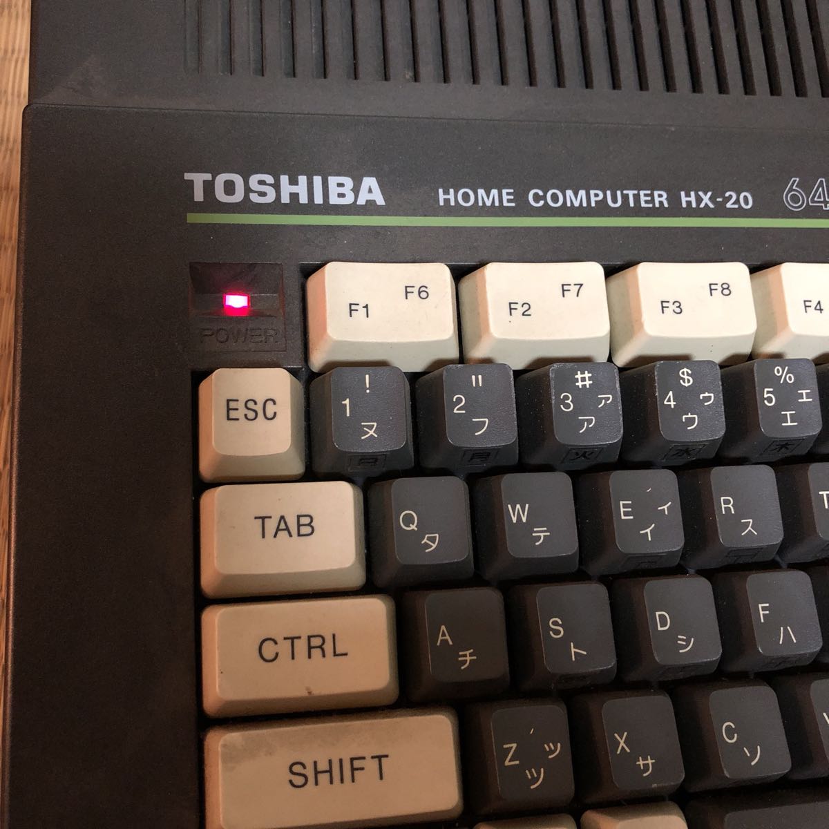 Toshiba 貴重 TOSHIBA HX-20 旧型PC MSX PASOPIA IQ 64K 通電OK Toshiba 貴重 TOSHIBA HX-20 旧型PC MSX PASOPIA IQ 64K 通電OK